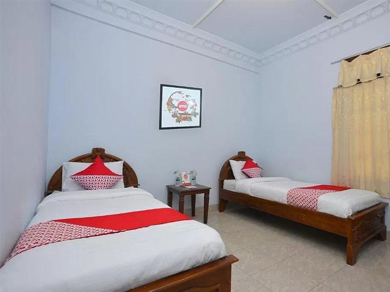 โอโย 586 โฮเต็ล วิชายา Hotel Kalasan ภายนอก รูปภาพ