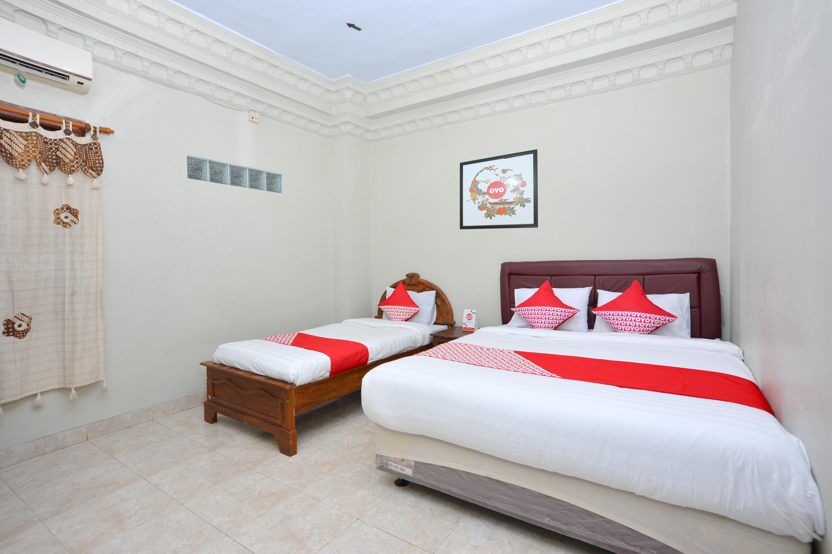 โอโย 586 โฮเต็ล วิชายา Hotel Kalasan ภายนอก รูปภาพ