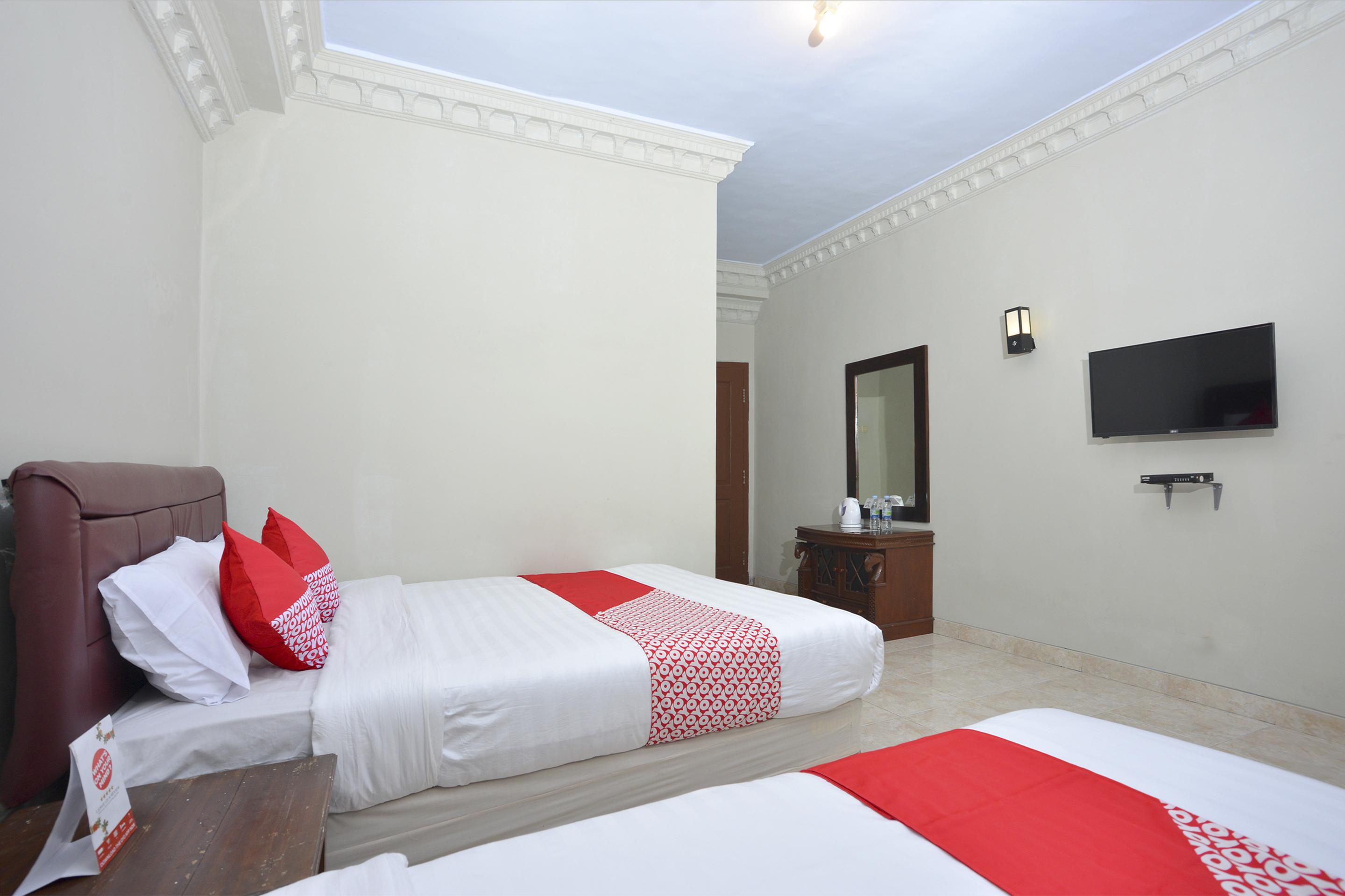 โอโย 586 โฮเต็ล วิชายา Hotel Kalasan ภายนอก รูปภาพ