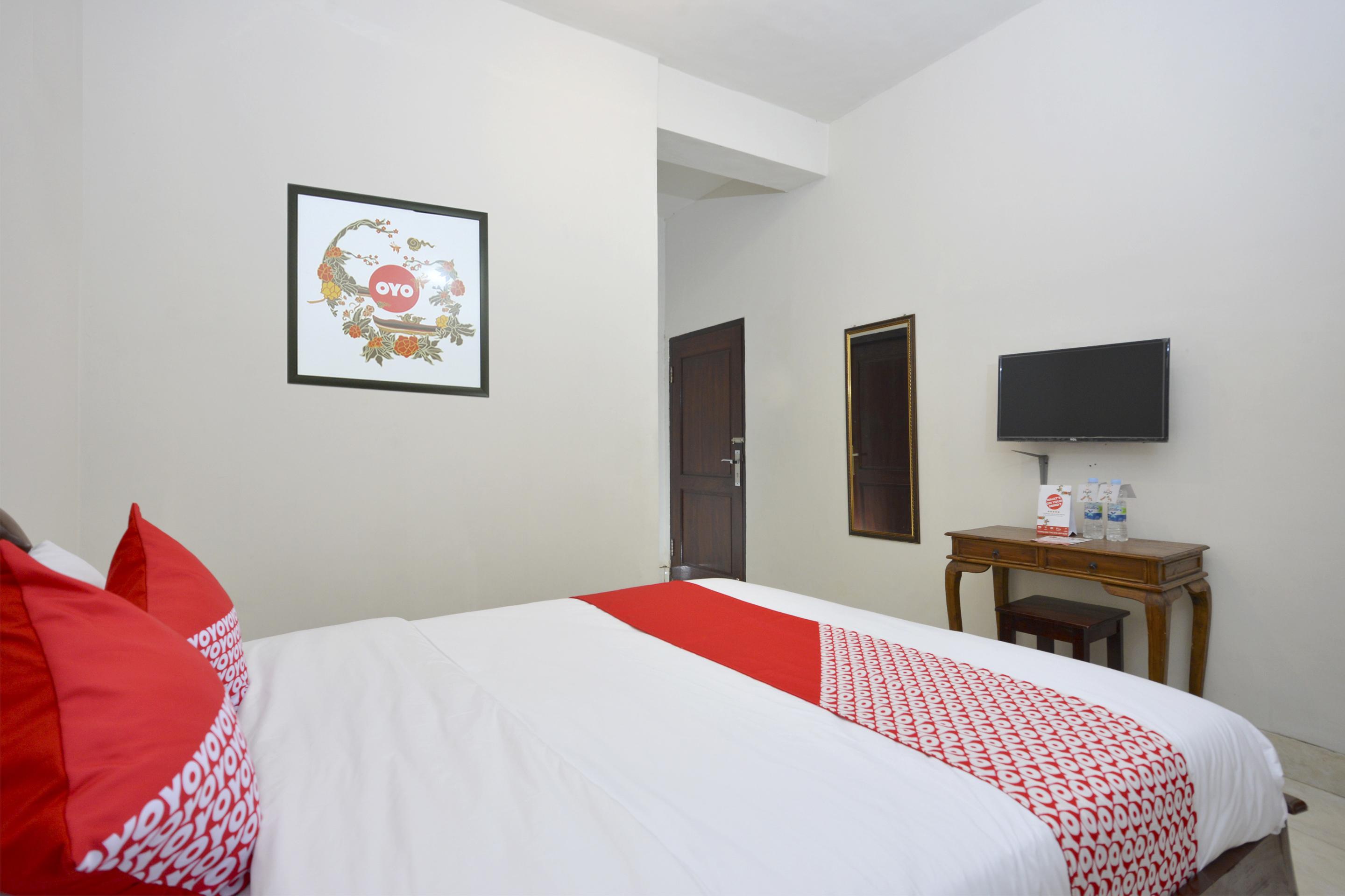 โอโย 586 โฮเต็ล วิชายา Hotel Kalasan ภายนอก รูปภาพ