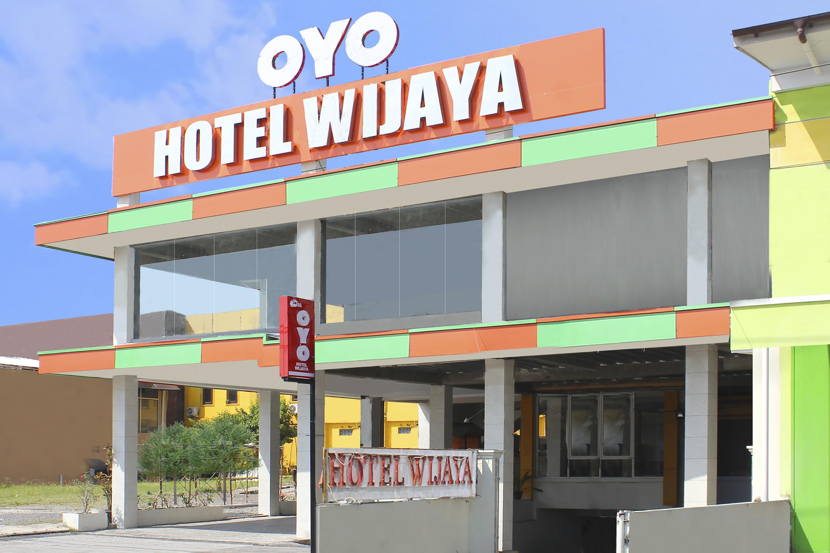 โอโย 586 โฮเต็ล วิชายา Hotel Kalasan ภายนอก รูปภาพ
